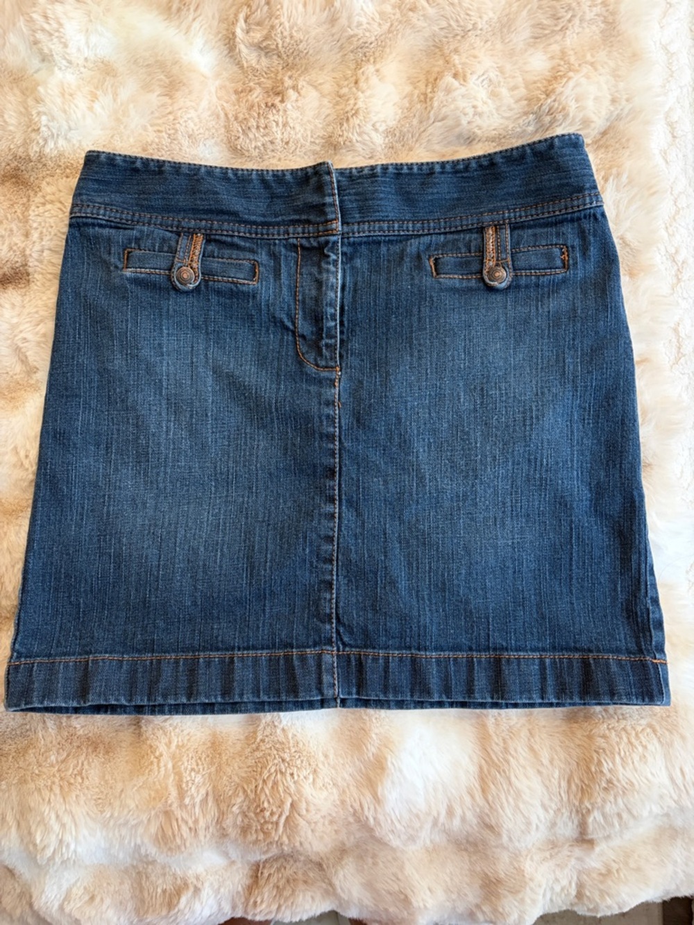 LOFT Dark Blue Denim Mini Skirt with Tab Pocket Detail size 6